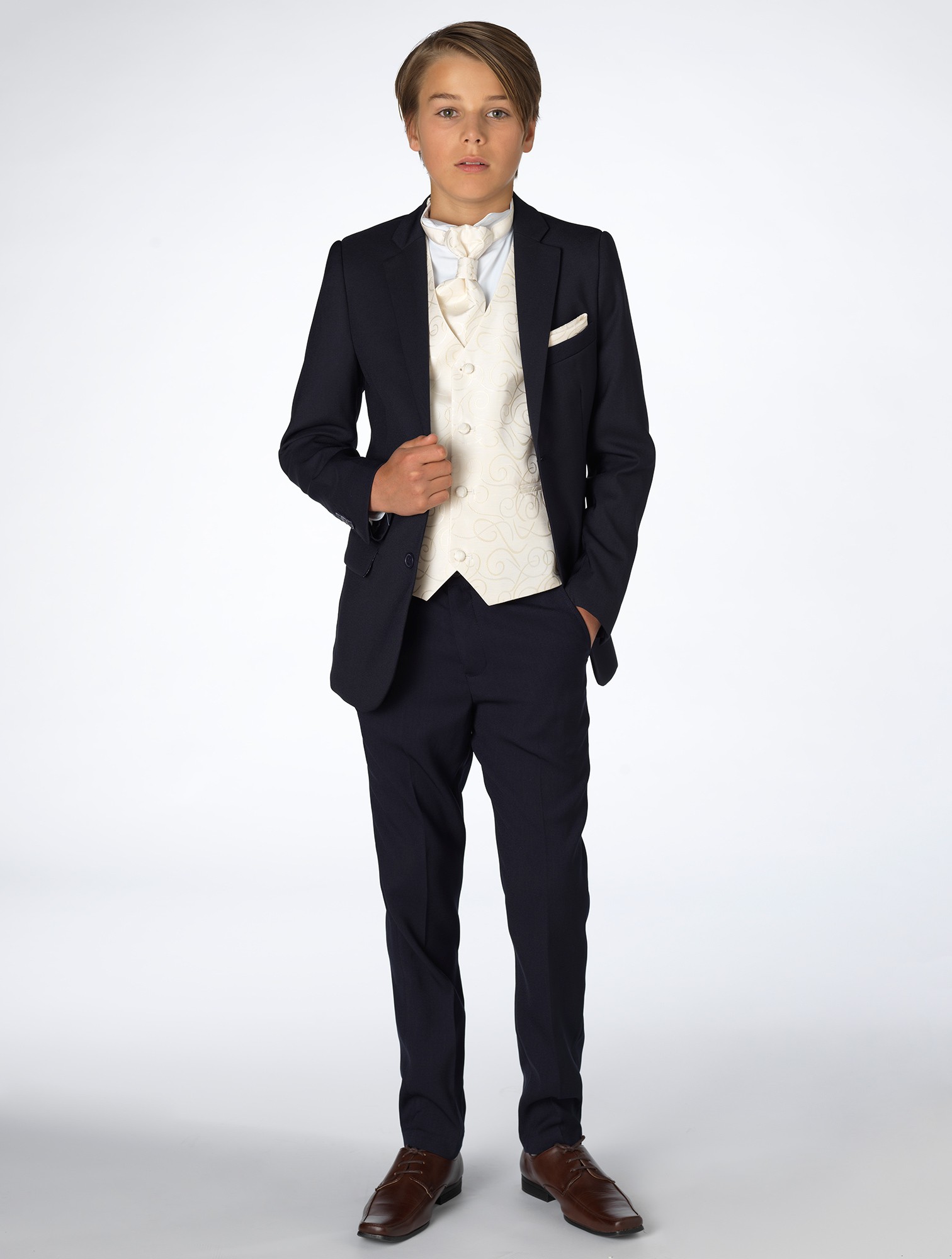 Chlapecký oblek Liam 5-ti dílný tmavě modrý s vestou ivory